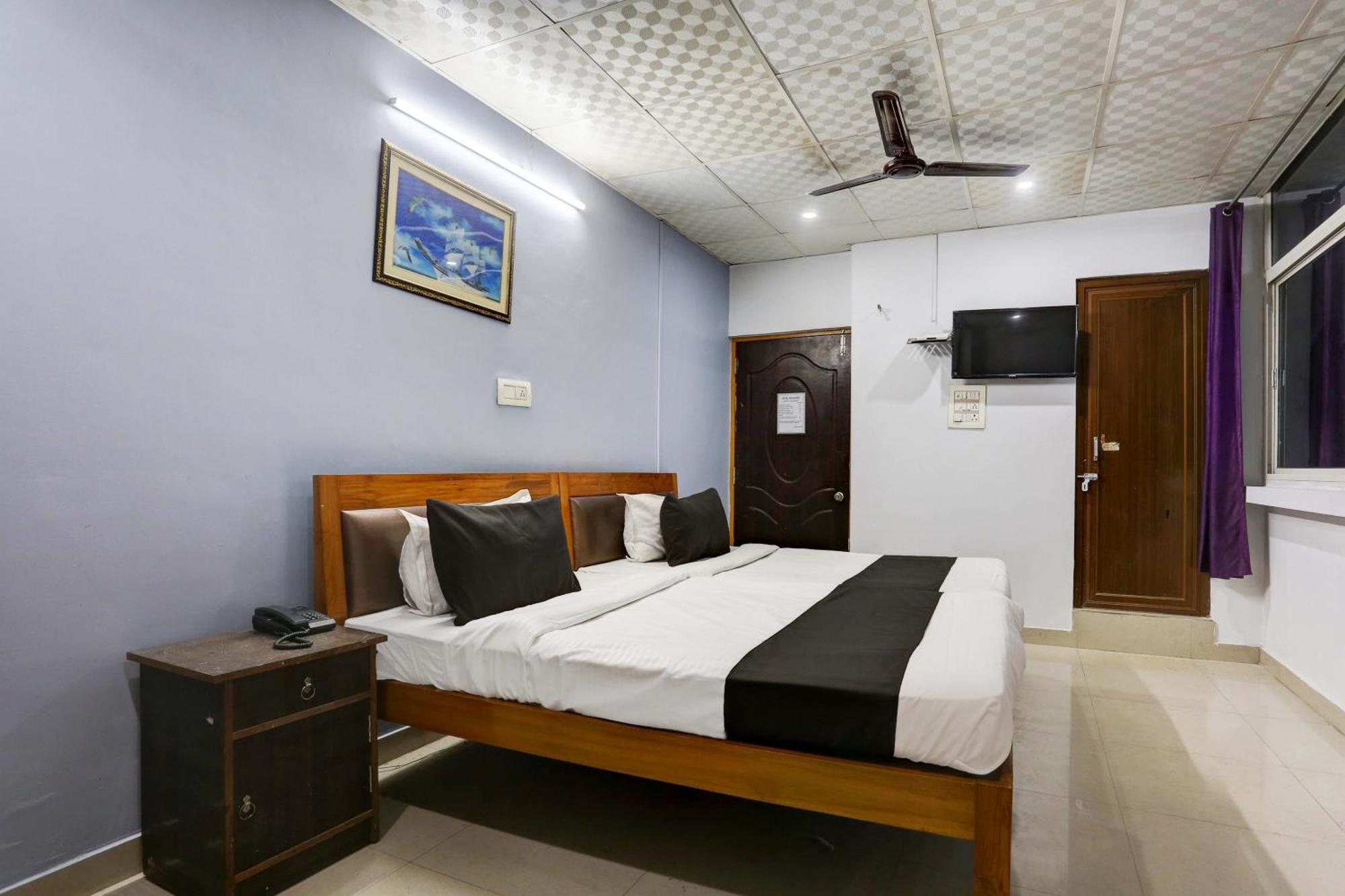 Collection O Hotel Moon Light Lucknow Ngoại thất bức ảnh