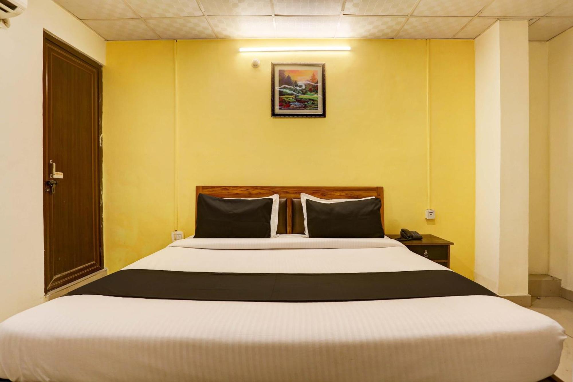 Collection O Hotel Moon Light Lucknow Ngoại thất bức ảnh