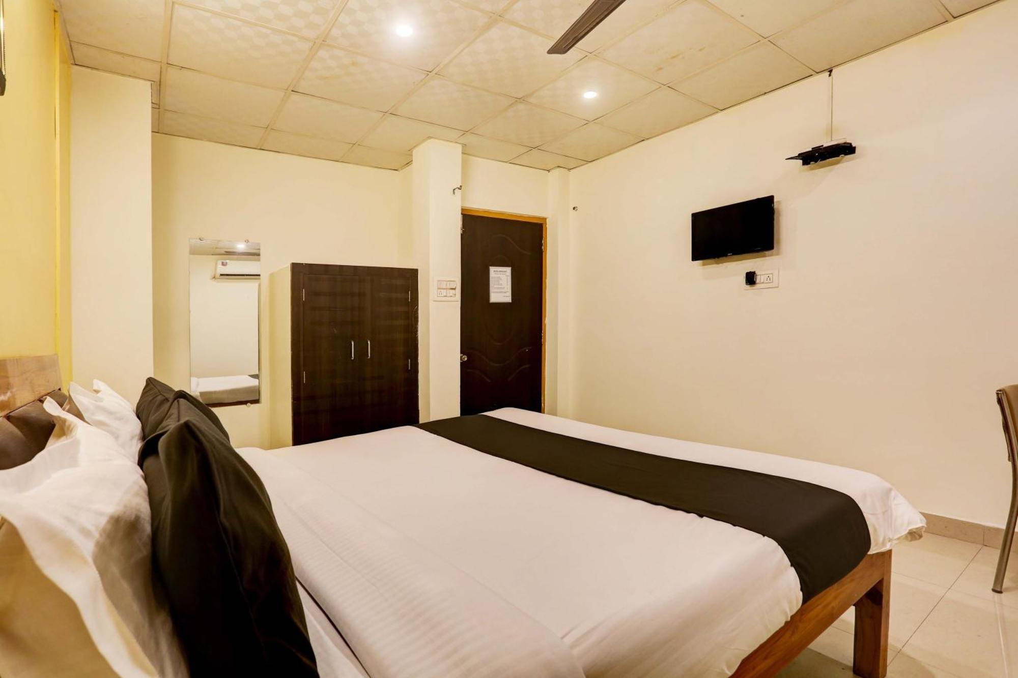 Collection O Hotel Moon Light Lucknow Ngoại thất bức ảnh