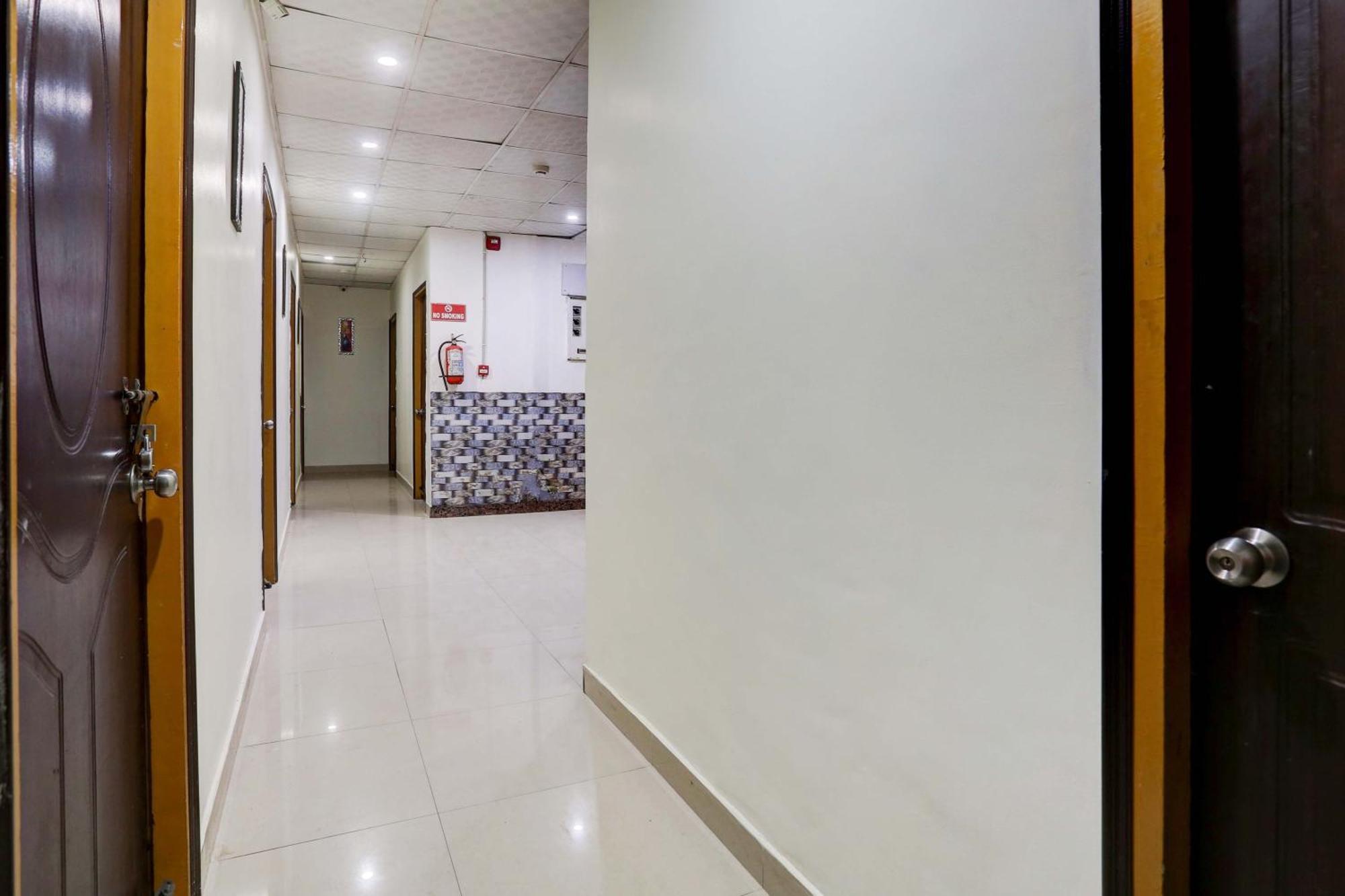 Collection O Hotel Moon Light Lucknow Ngoại thất bức ảnh