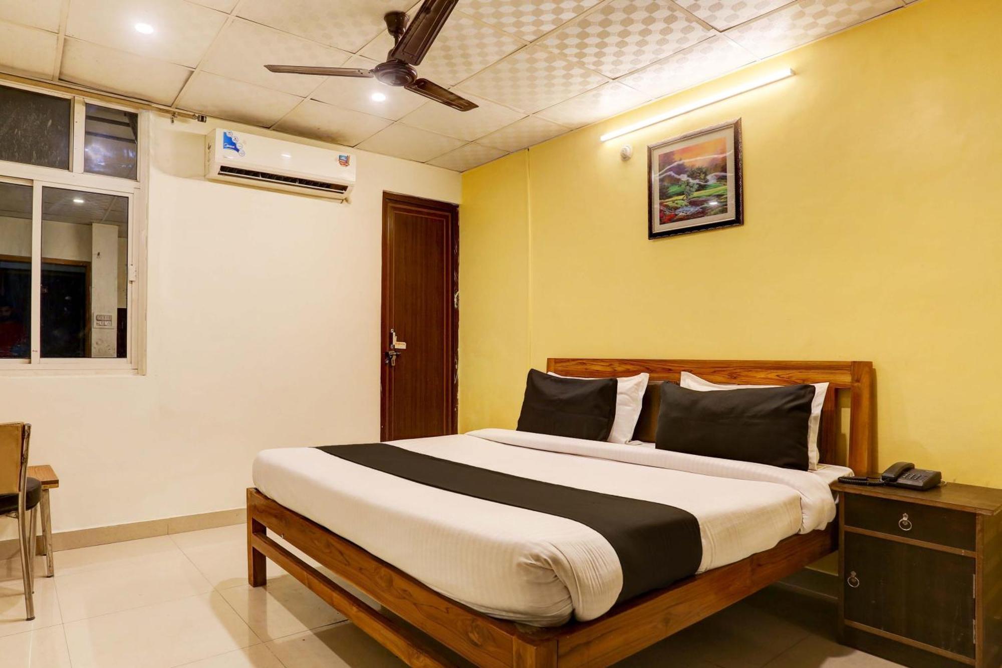Collection O Hotel Moon Light Lucknow Ngoại thất bức ảnh